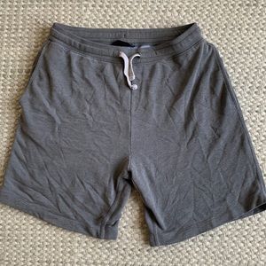 Mens large The North Face Mountain Athletics soft shorts with mesh pockets.